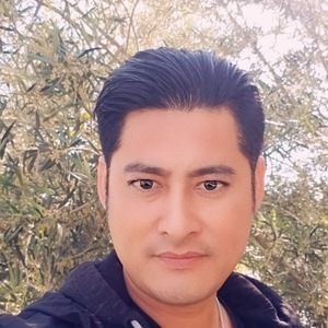 Meet your Posher, Khoi